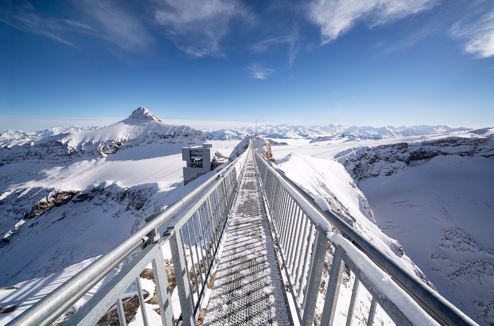 Peak Walk Glacier 3000 - © Glacier 3000