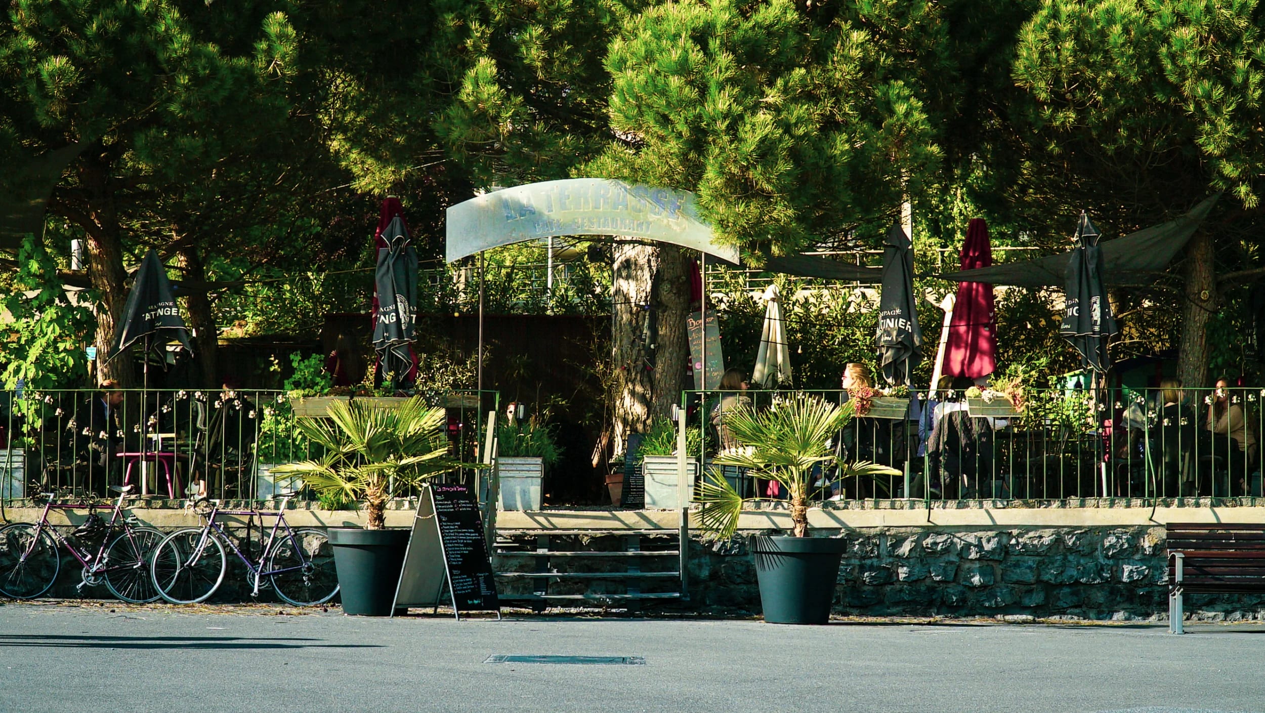 Top 10 des meilleures terrasses estivales de Lausanne - © La Terrasse