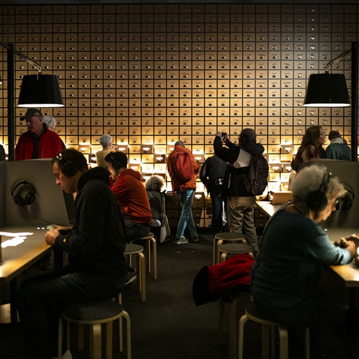 Placés. Internés. Oubliés? Histoire(s) des mesures de coercition à des fins d'assistance en Suisse - COMPLET