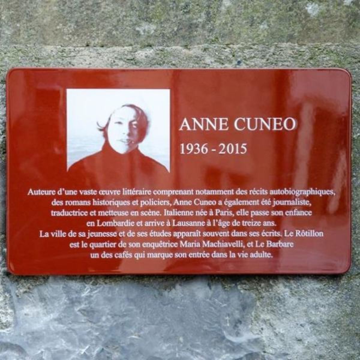 Le trajet d'une écrivaine: hommage à Anne Cuneo