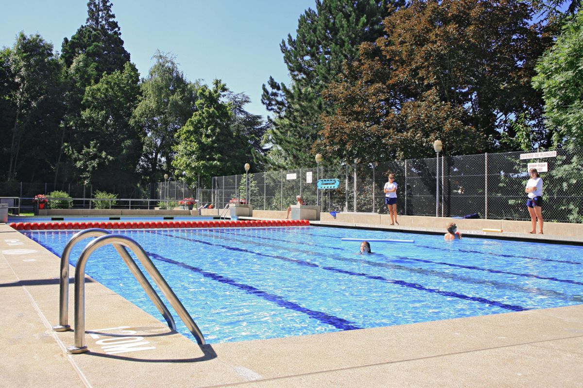 Boisy – piscine de quartier