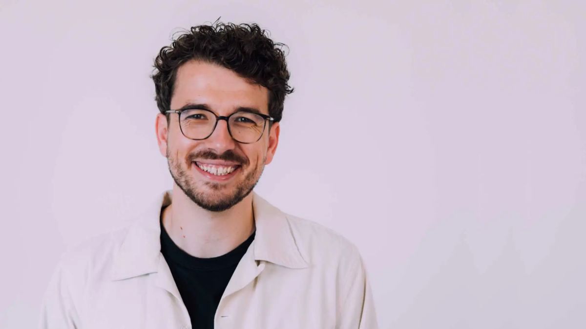 Tard le soir avec Benjamin D&eacute;costerd