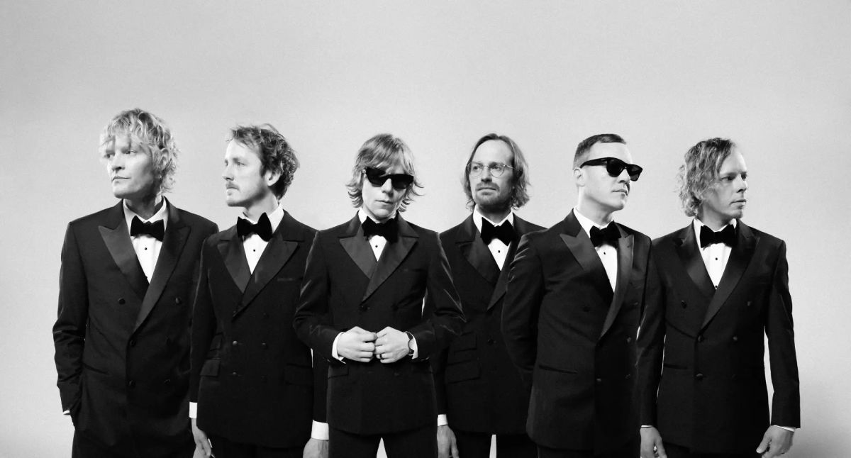 Cage the Elephant