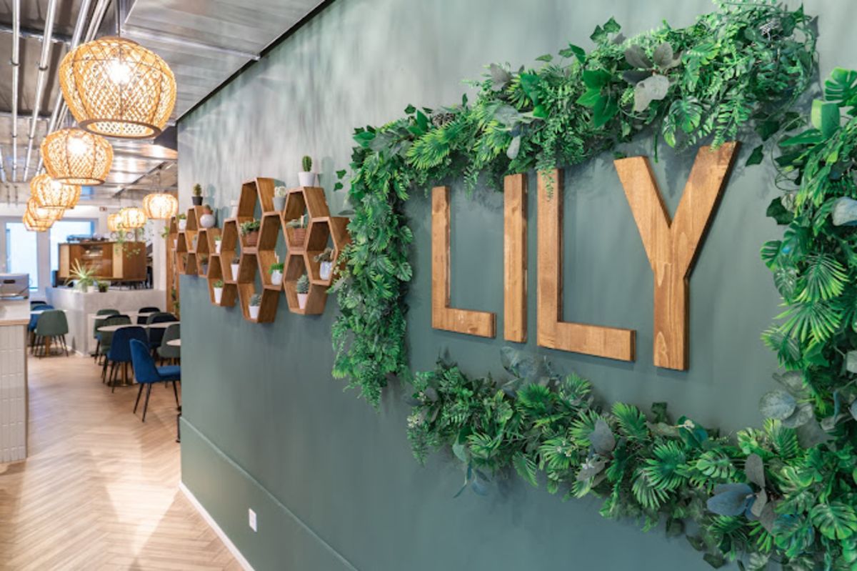 Lily Bar