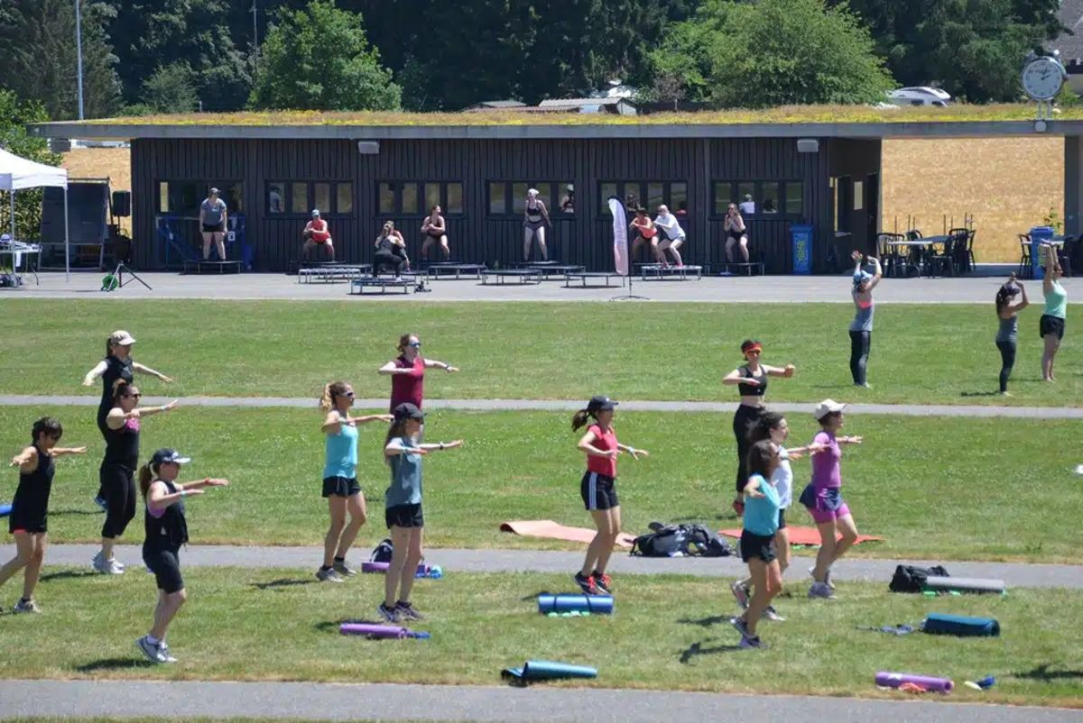 Women Sport Evasion