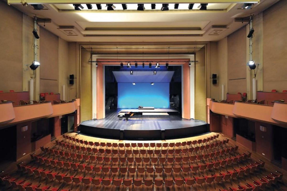 Metropole Performance Hall in Lausanne