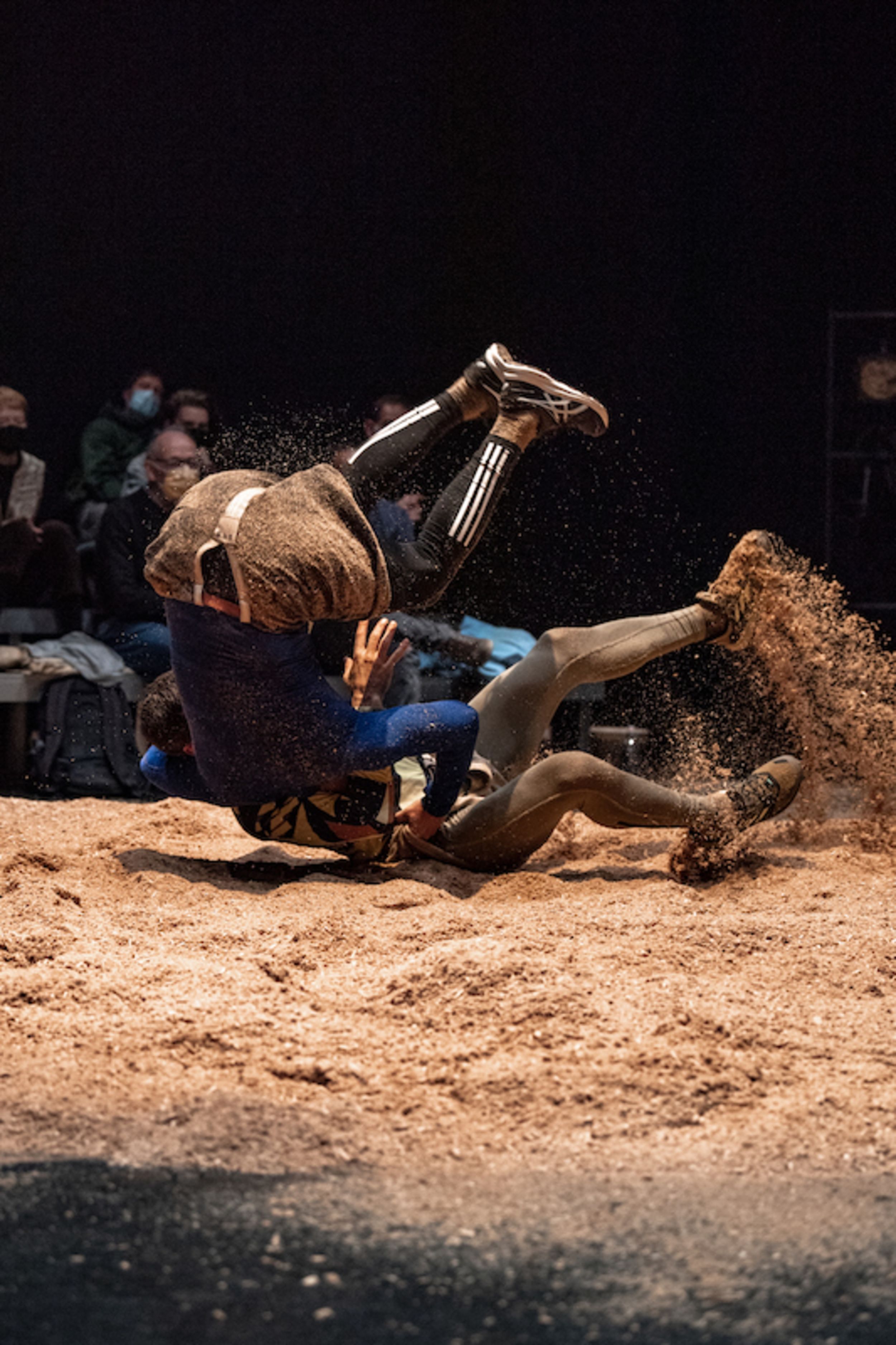 © Rob Lewis / Spectacle «Dr Churz, dr Schlungg und dr Böös», 2025