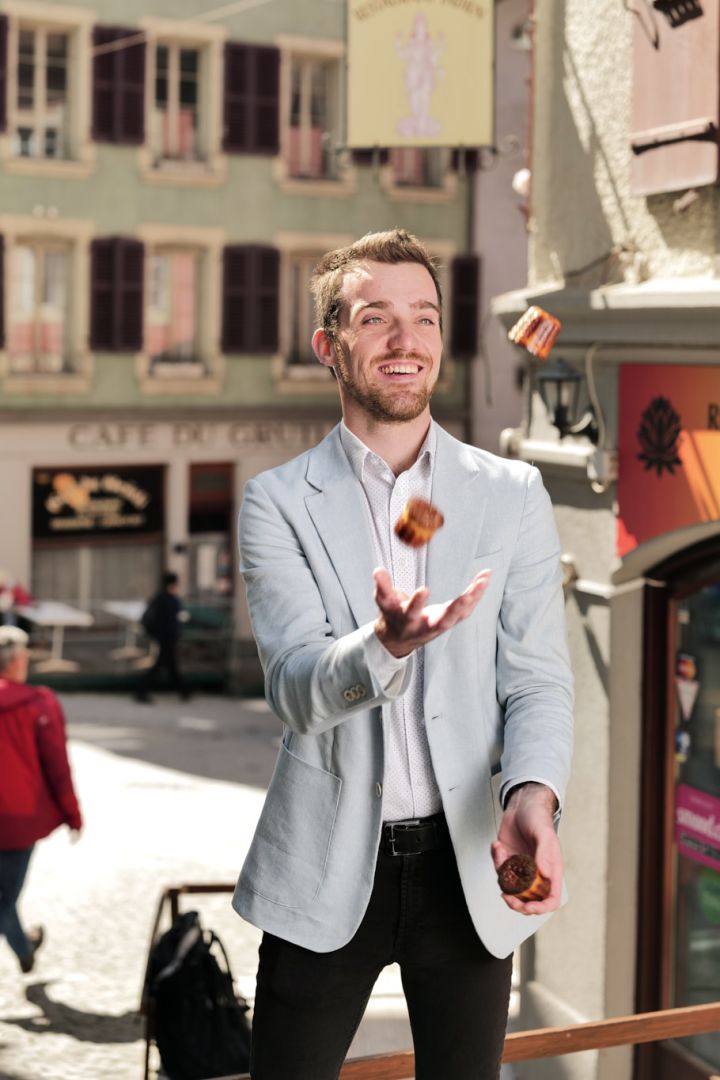 Siméon, the sugar fiend